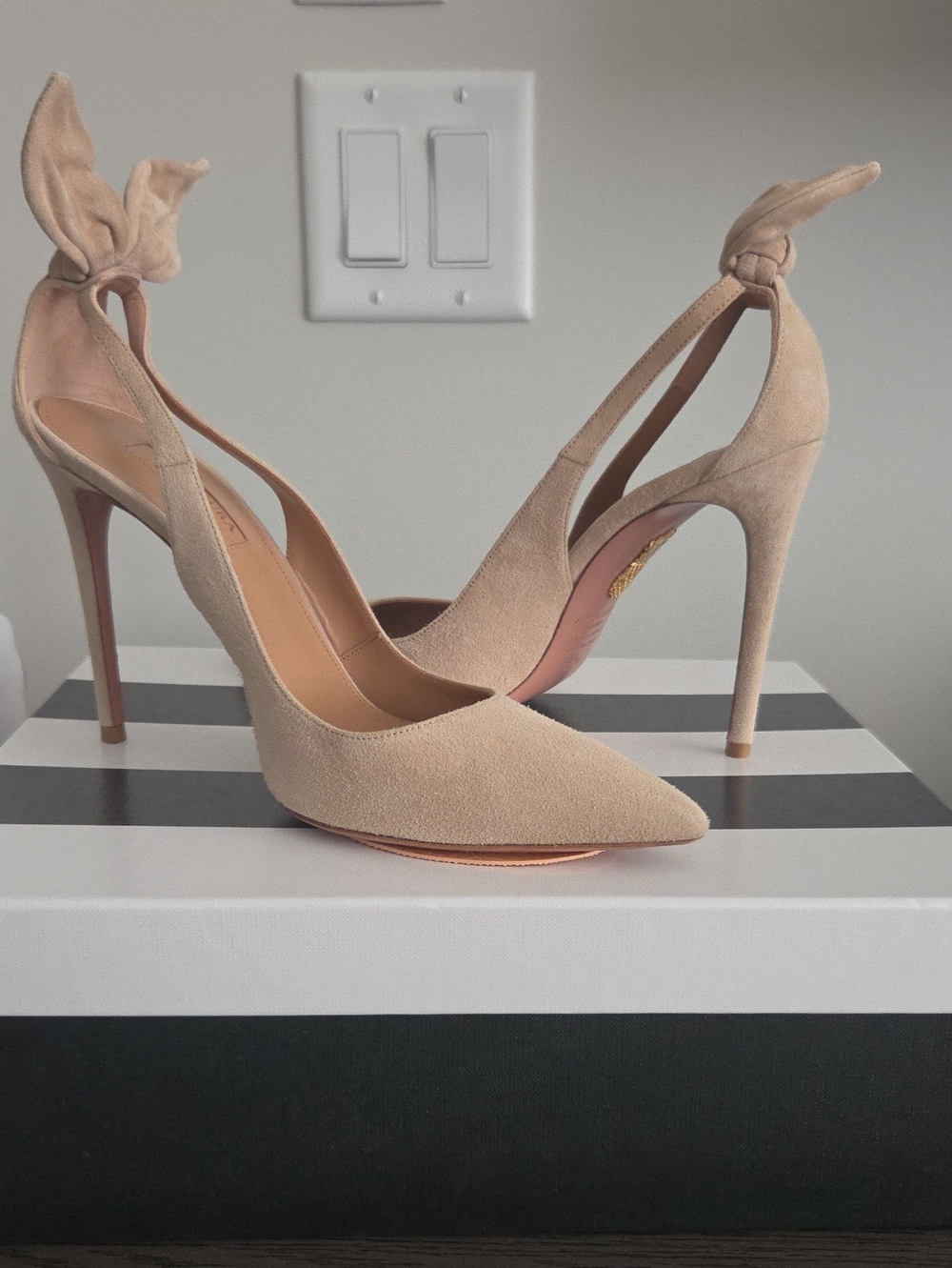 Aquazura Bow Tie 105 Nude Suede High Heel Pointed Toe Slingback Pumps